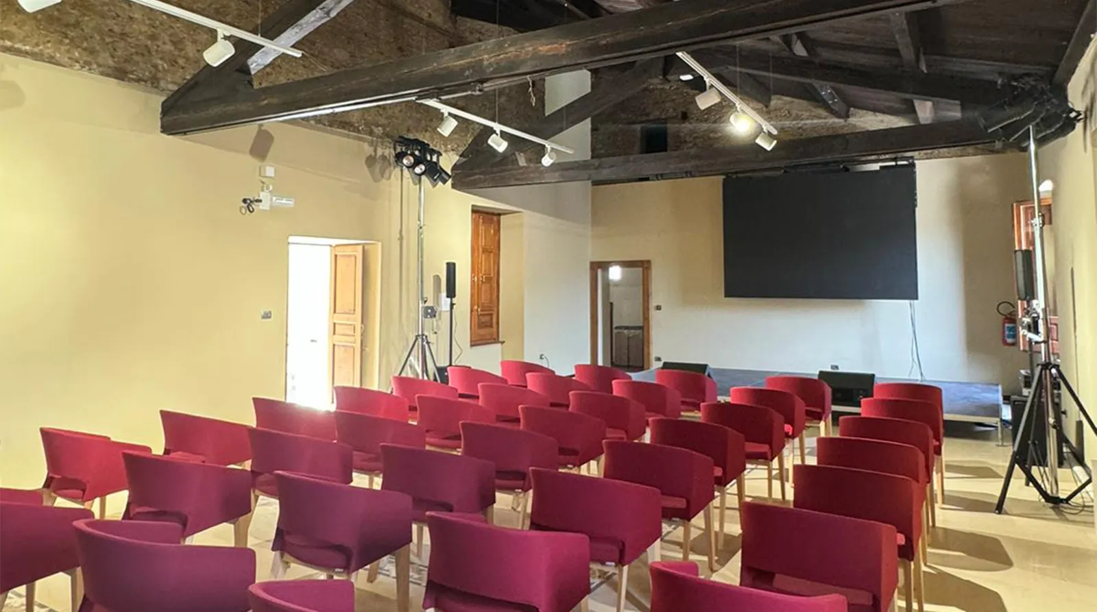 sala_einstein_casadelleculture_cosenza_015